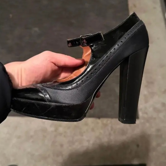 Lanvin Heels - Picture 1 of 3